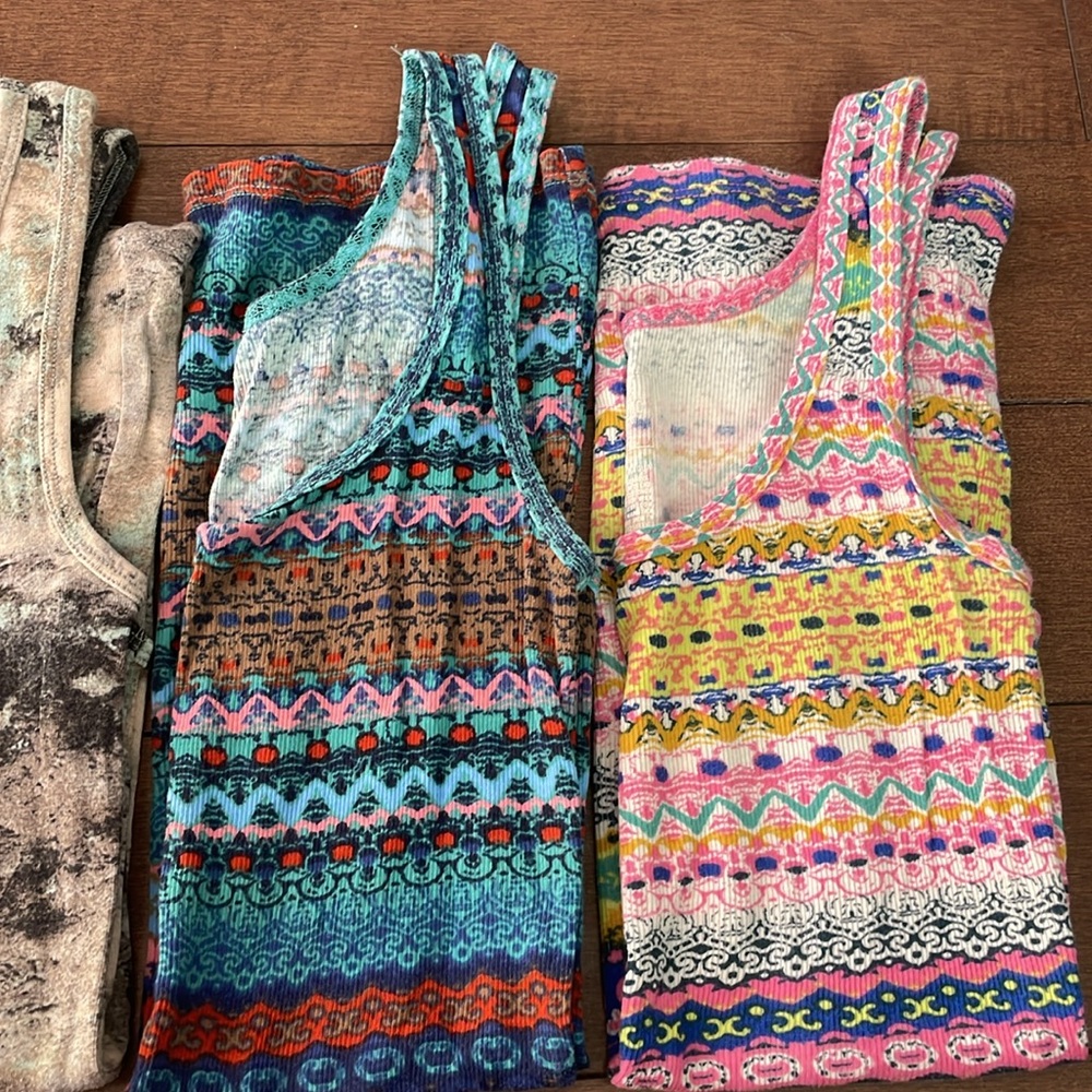 Colorful Patterned Tank Tops - Picture 8 of 9